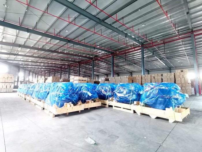 貨物倉(cāng)庫(kù)